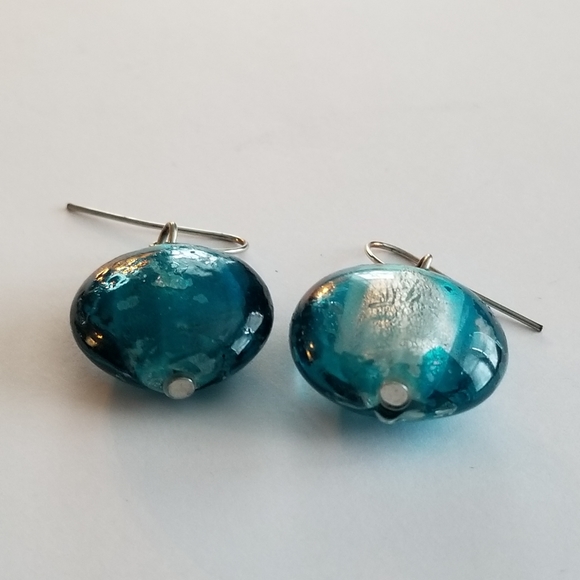 Blue glass earrings silver tone foiled bead beaded - Picture 2 of 8